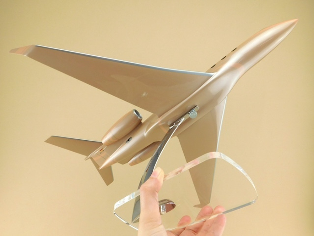 Модель самолета Gulfstream 650 (М1:76)