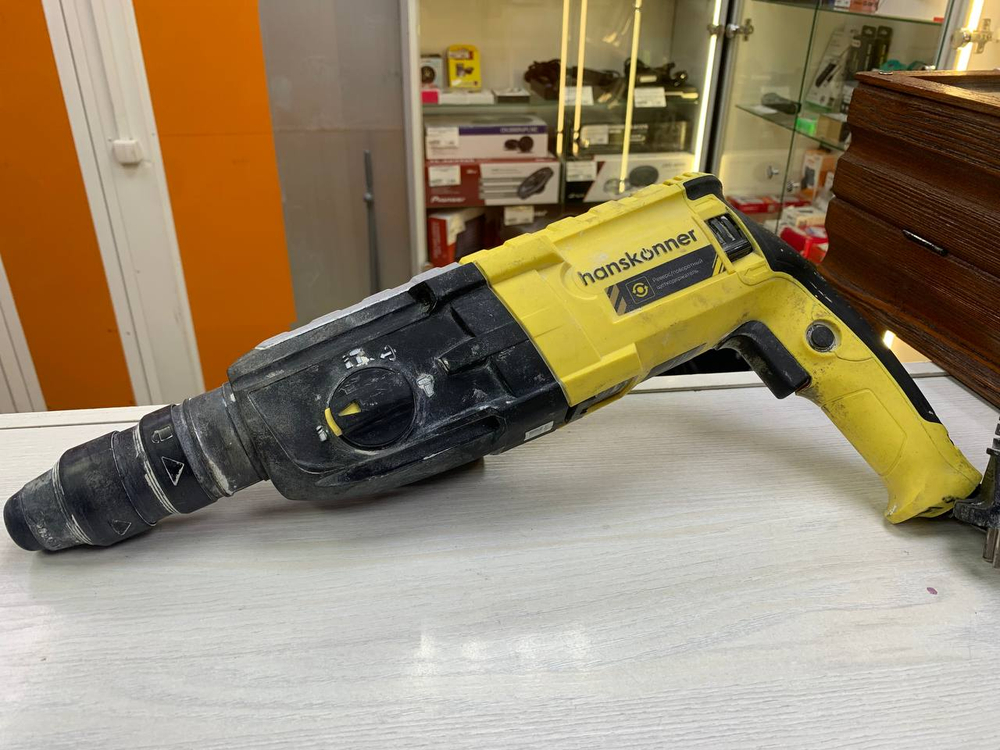 Перфоратор Hanskonner HRH0828REC