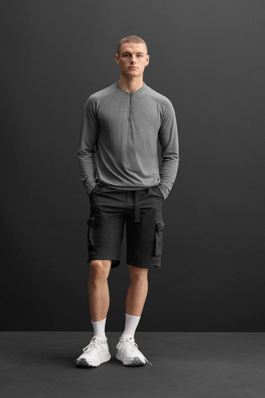 ZARA БЕСШОВНАЯ СПОРТИВНАЯ ФУТБОЛКА, СЕРЫЙ