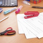 Степлер №10 BRAUBERG "SX-19", до 12 листов, с антистеплером, красный, 228589