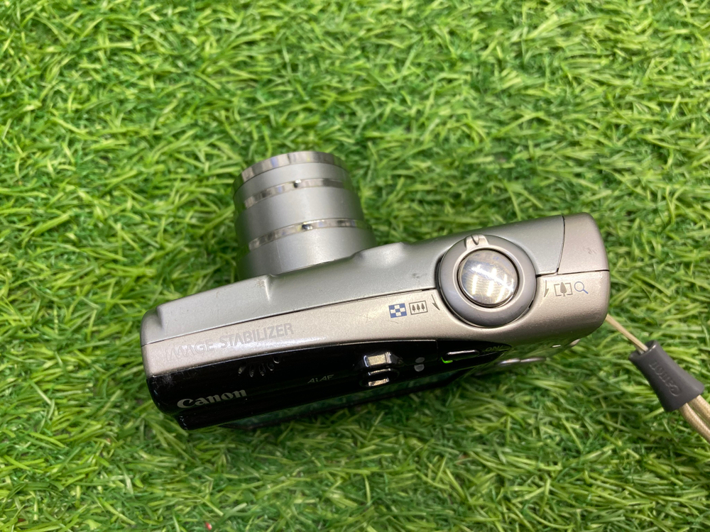 Canon Digital IXUS 800 IS