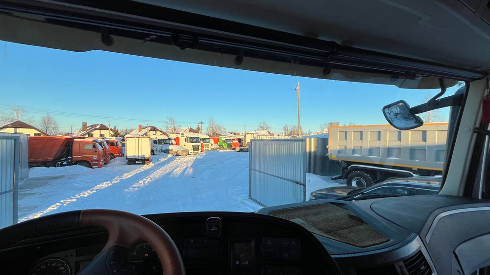 Foton AUMAN 4x2 Седельный тягач BJ4189SLFKA (Дизельный, 11,8 л, 470 л.с. АТ)