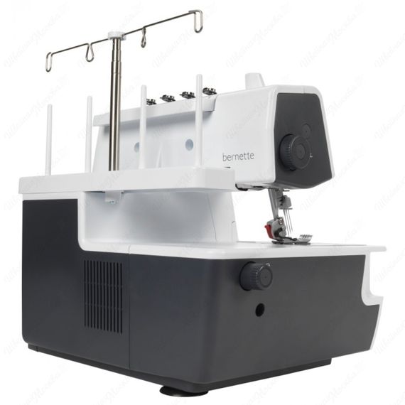 Распошивальная машина Bernina Bernette Funlock B42