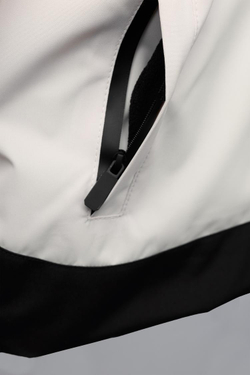 ZARA СТЕГАНАЯ ВОДОНЕПРОНИЦАЕМАЯ И ВЕТРОЗАЩИТНАЯ КУРТКА COLOR BLOCK, ЧЕРНЫЙ/ЭКРЮ