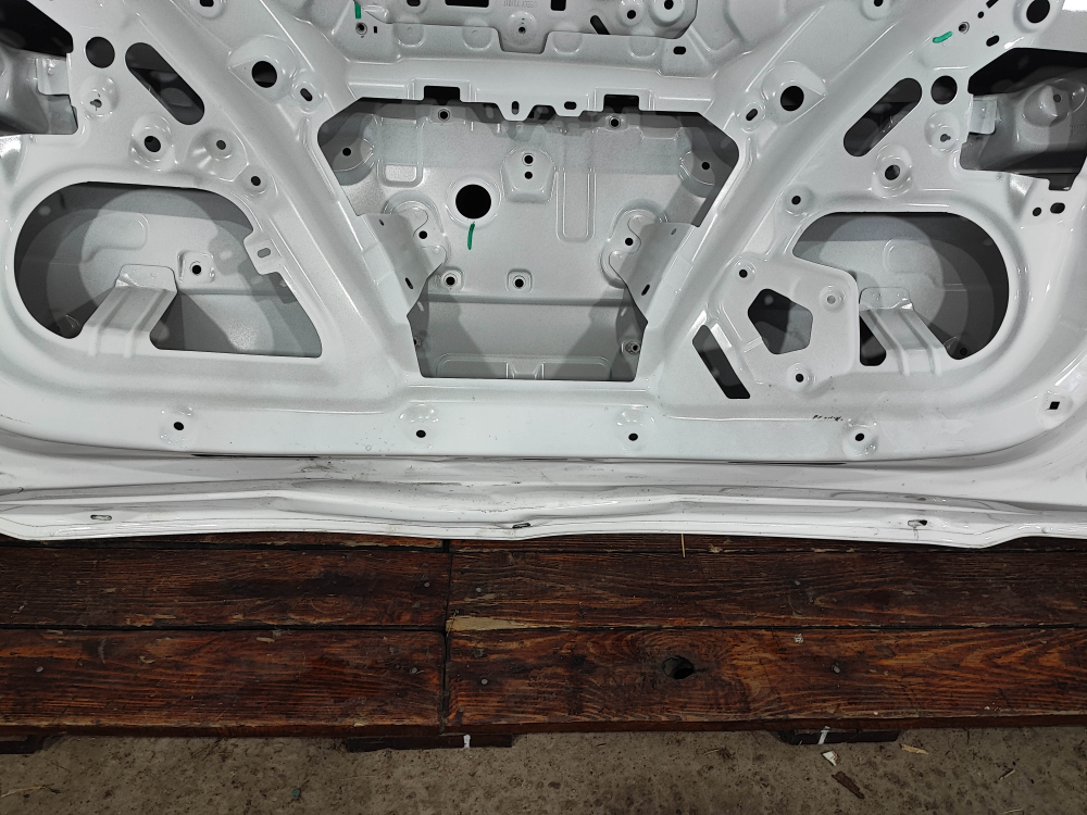 Крышка багажника Geely Coolray 23-нв Б/У Оригинал 5062050200C15