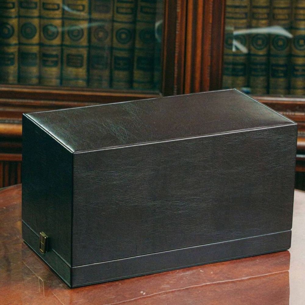 Кабинетная скульптура «Ревущий лев»