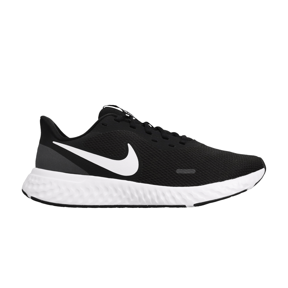 Кроссовки Nike Revolution 5