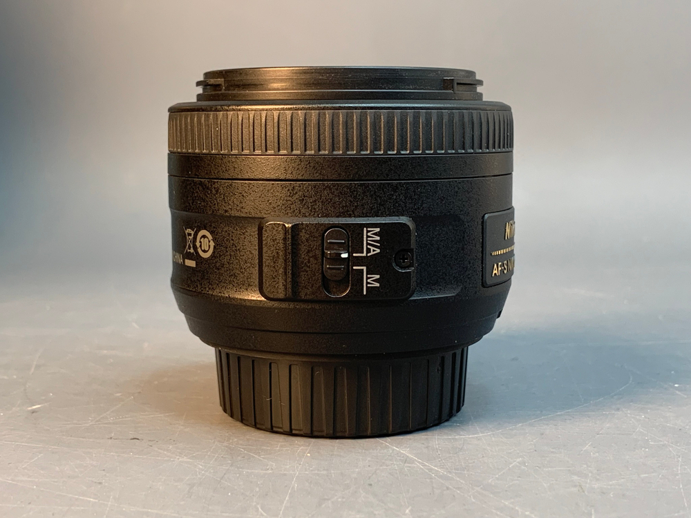 Nikon 35mm 1.8G AF-S DX Nikkor