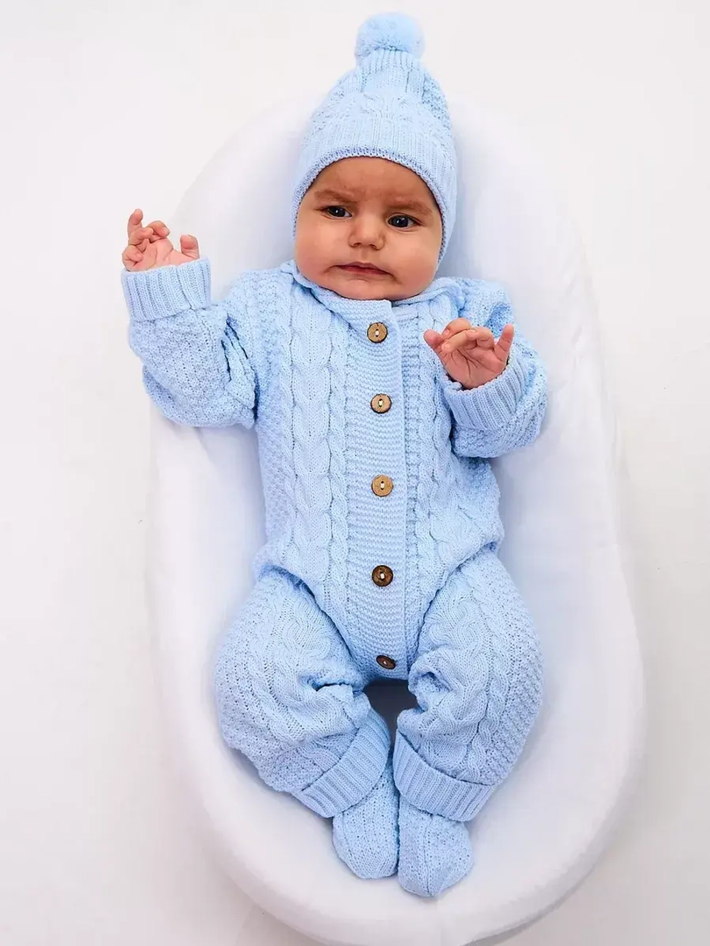 вязаный комбинезон для новорожденных