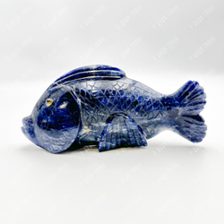 Лазуритовый карп [каменная фигурка]. Лазурит, кварц, резьба. XX в.
