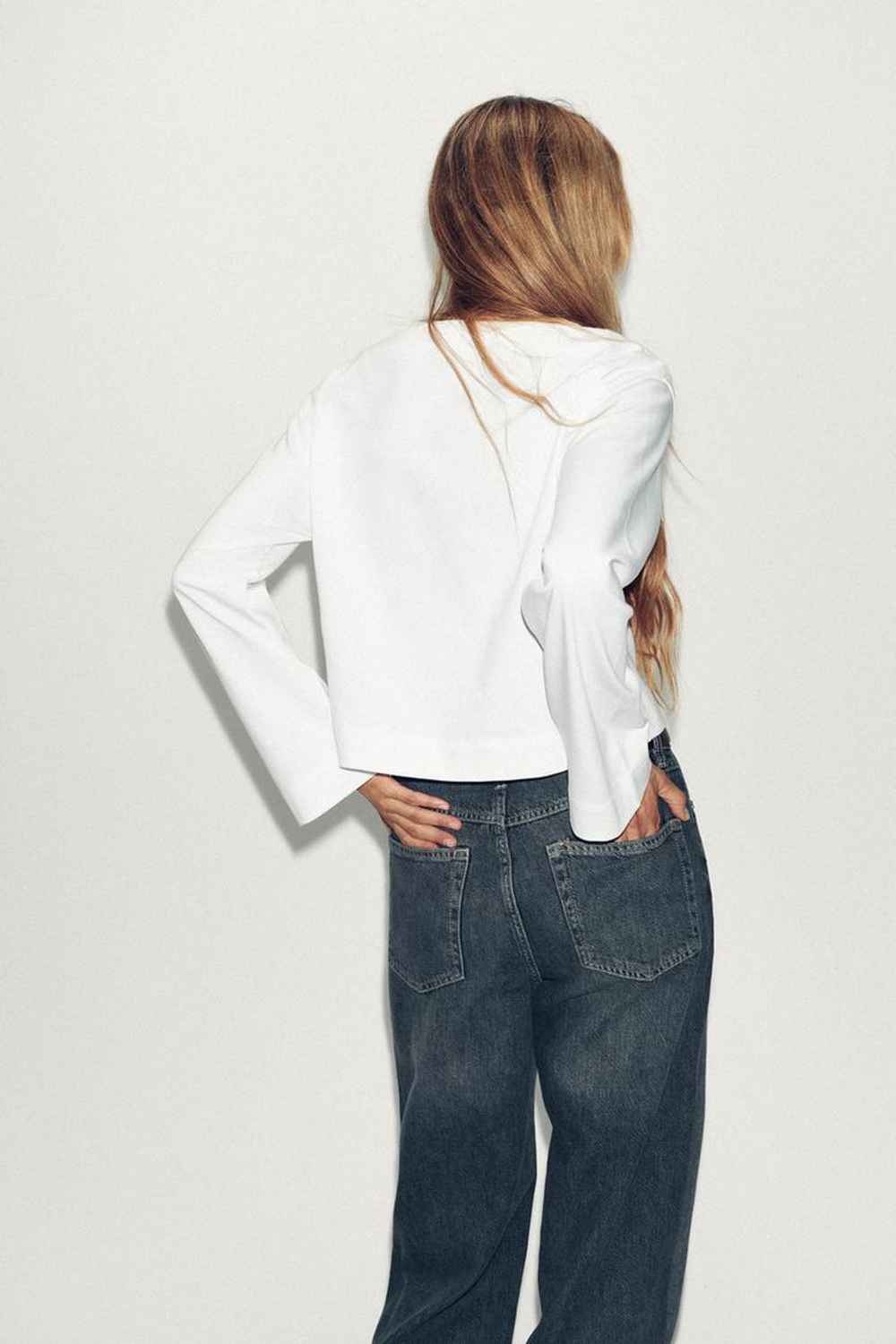 ZARA ФУТБОЛКА С ВЫРЕЗОМ «ЛОДОЧКА», БЕЛЫЙ