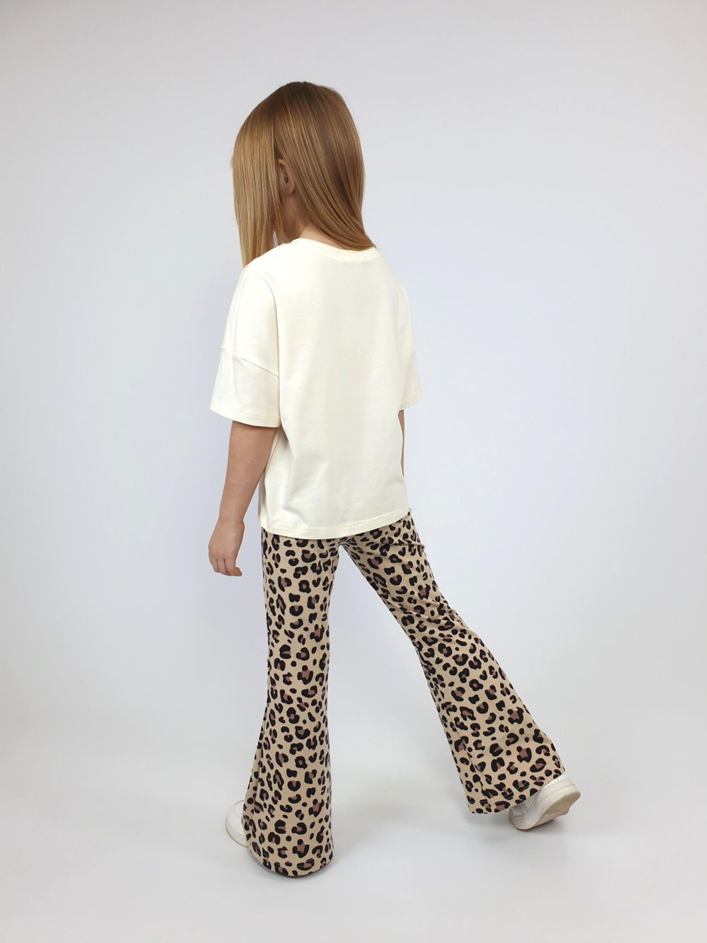 02-155-2 Комплект для девочки (футболка+ брюки)