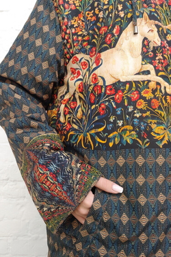 Пальто "Баллада", по мотивам фламандского гобелена 16 века, выполненного в технике мильфлёр