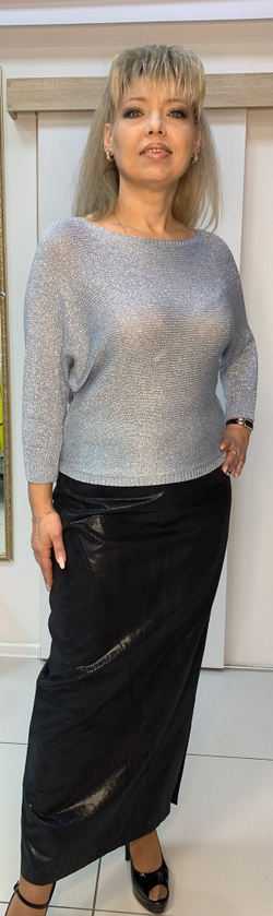 Черная юбка с "лазерным" блеском