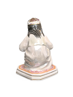 Фарфоровая статуэтка "Маленькая хозяйка" ДФЗ