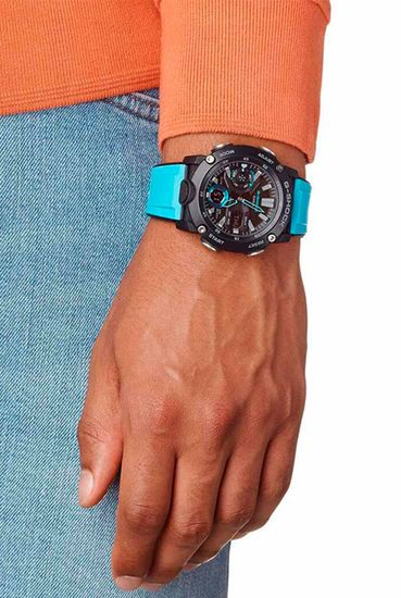 Наручные часы Casio GA-2000-1A2