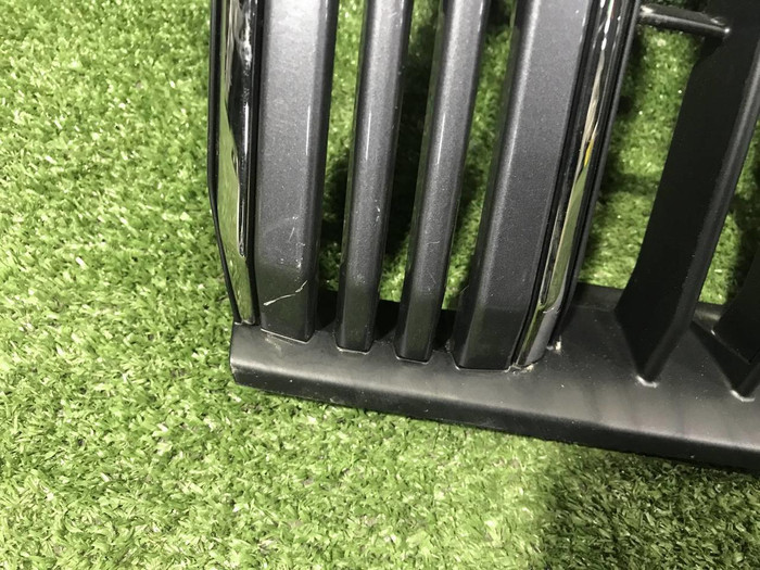 Решетка радиатора Toyota Land Cruiser Prado 150 (2017-н.в.)