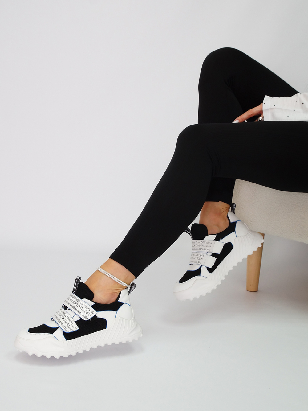 Кроссовки женские демисезонные