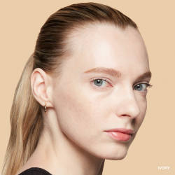 Bobbi Brown Skin Full Cover Concealer - Корректор для лица оттенок Ivory, 8 ml