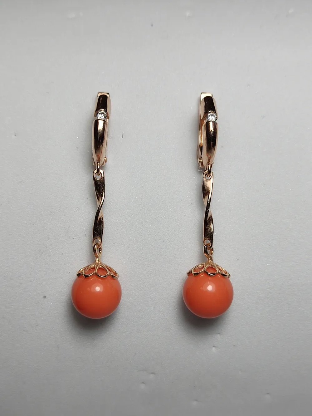 Серьги серебряные с кораллом прессованным