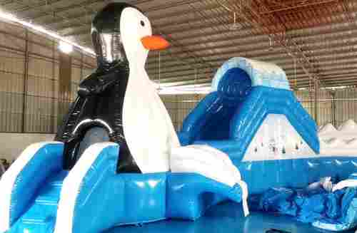 Наземный надувной аквапарк «Морское царство 3» с фигурой пингвина 23*23*6 м