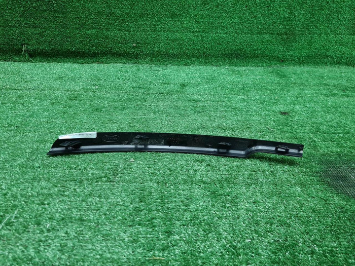 Молдинг перед. бампера Range Rover Vogue 4 (12-17)