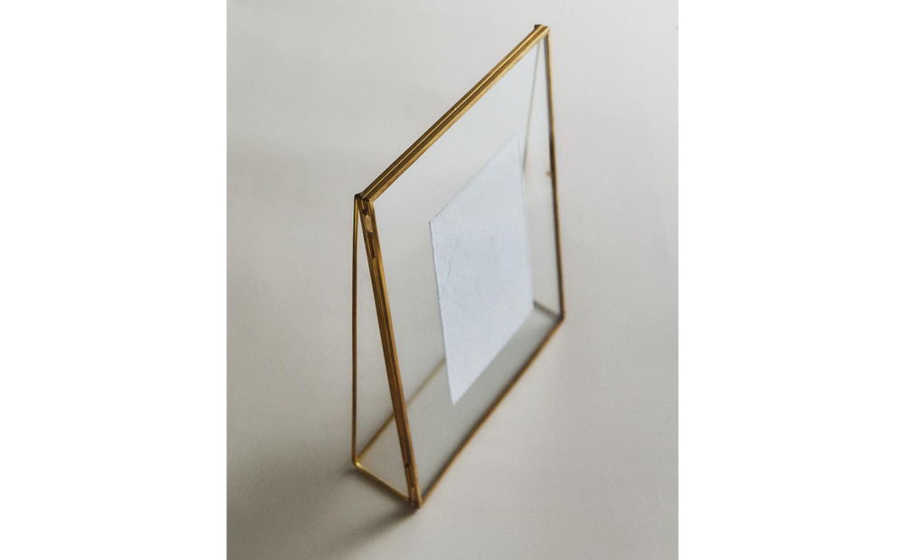 Zara Home Фоторамка из стекла, цвет золотой, 18 см