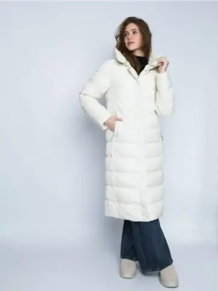 Куртка зимняя удлиненная с капюшоном