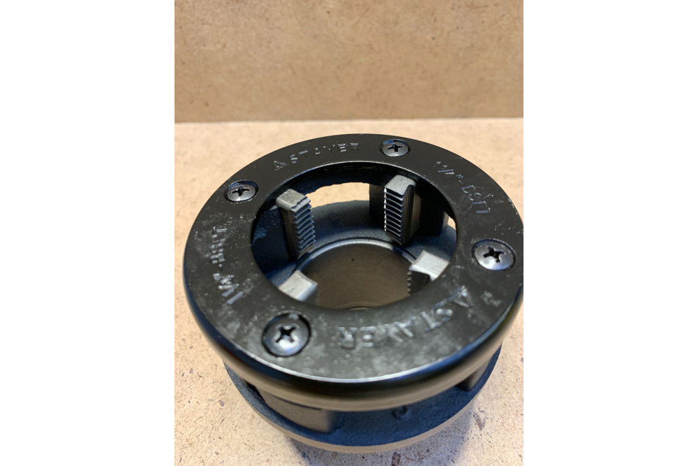 Трубный резьбонарезной клупп STAYER 1 1/4" 28261-5/4