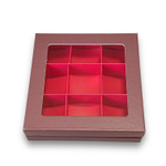 Коробка для конфет ПРЕМИУМ с большим окном 160*160*45 см (9) (шоколад/красная матовая)