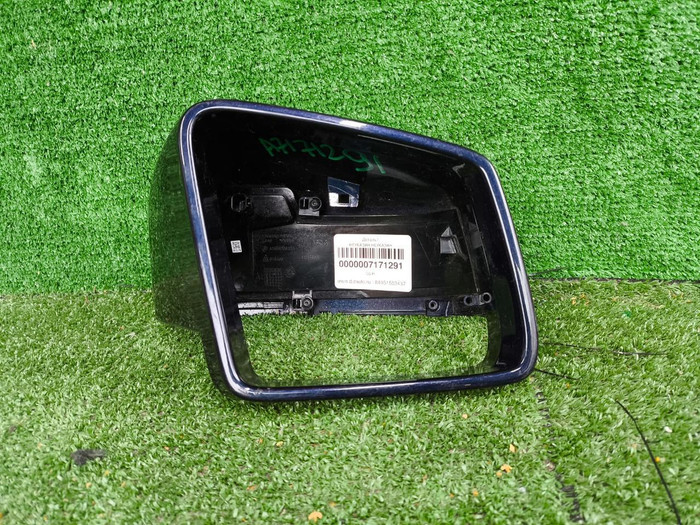 Крышка зеркала правая Mercedes M GLE W166 (11-18)