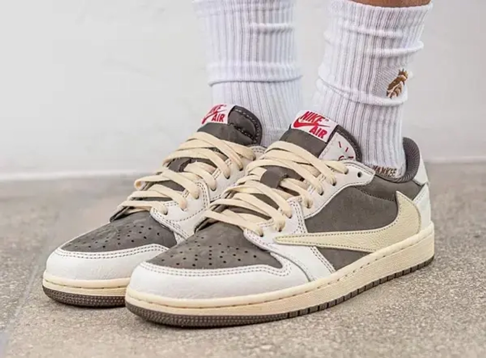 Кроссовки Nike Retro Low OG SP Travis Scott Reverse Mocha