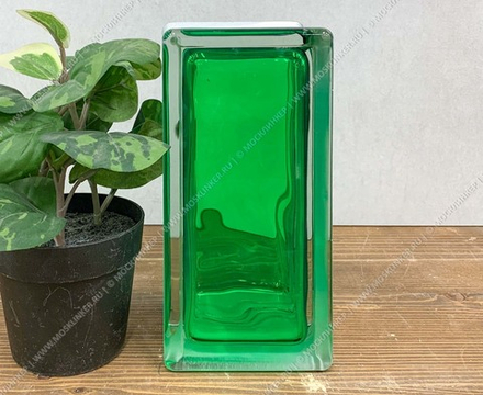 Стеклоблок Vitrablok Половинка Изумруд Волна 19x9x8 - окрашенный внутри