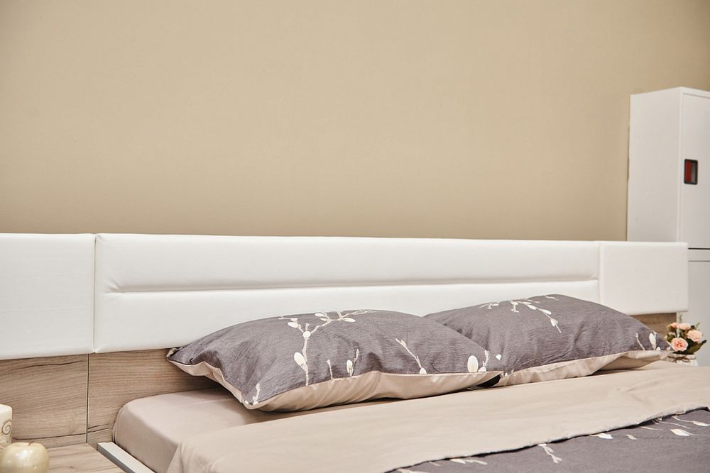 Лацио Мягкий элемент кровати 1600