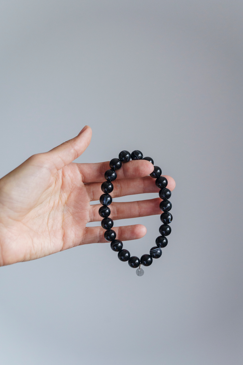 Браслет "Memo about Balance" из агата 10 мм с подвеской