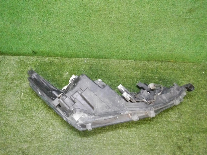 Фара левая Toyota Corolla E160 (2015-2019) LED