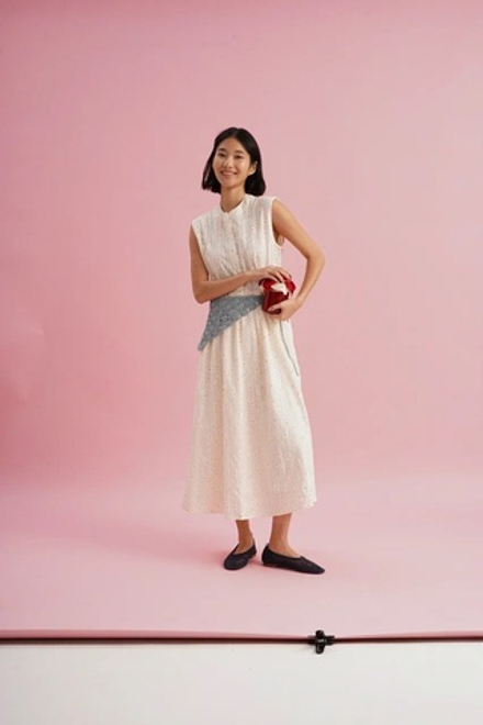 Платье оверсайз без рукава из ажурного хлопка, "Ромашки на бледно-желтом"