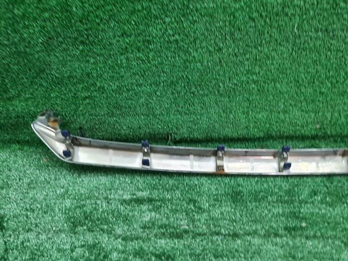 Молдинг решетки радиатора Lexus RX 4 (2019-2022)