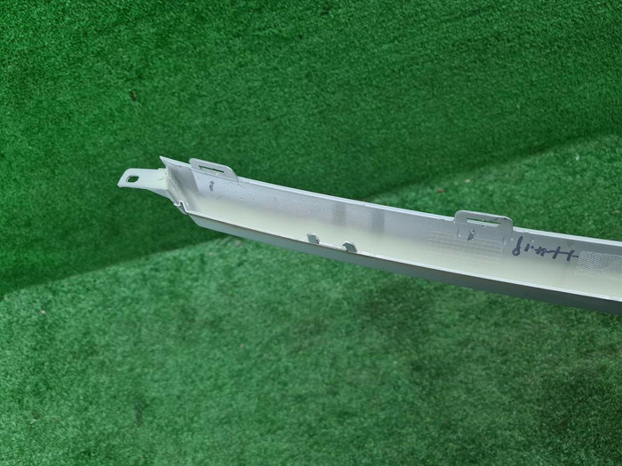 Молдинг решетки радиатора Geely Coolray (19-24)