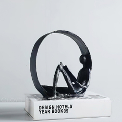 Статуэтка Cloyd арт.50175 / выс. 18 см - черный / серия 1643