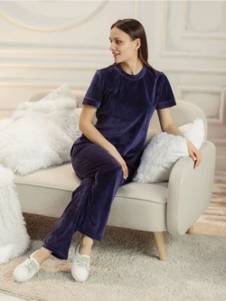 Костюм велюровый спортивный для дома