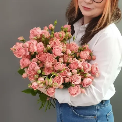 Кустовая роза