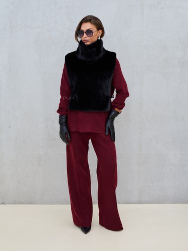 Черная манишка из эко-меха с завязками