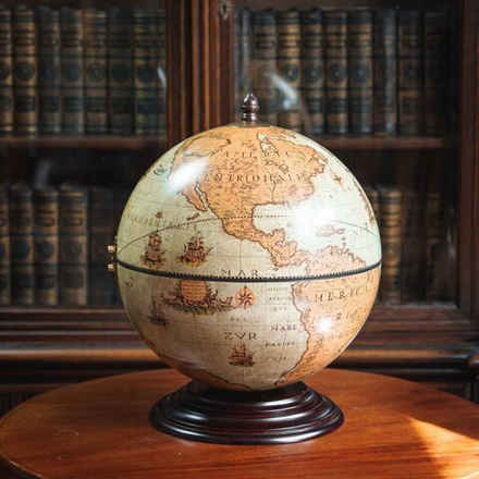 Кабинетный настольный бар в виде глобуса
