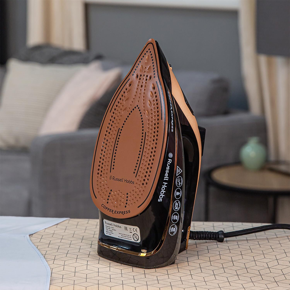 Утюг Russell Hobbs 23975-56 коричневый/черный