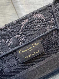Christian Dior Book Tote 26 cm