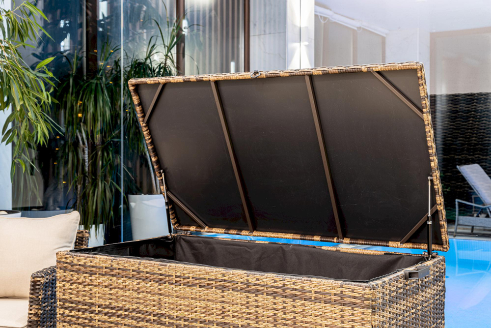 Сундук для хранения ROYAL FAMILY KARL 120 с колёсиками Коричневый