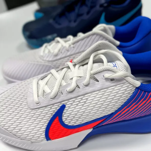 Новое поступление теннисных кроссовок NIKE в ТЕННИС FIRST!