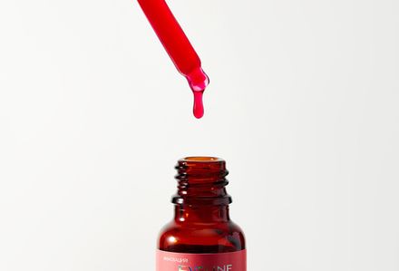 Отшелушивающая кислотная сыворотка для лица EVELINE COSMETICS Beauty & Glow 30% AHA & 2% BHA Serum