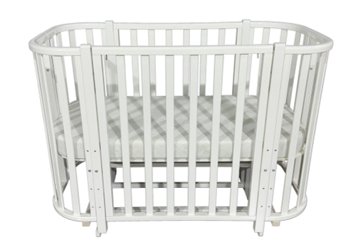 Детская кроватка ESENIA 2 (поперечный маятник, съемная стенка, колеса)